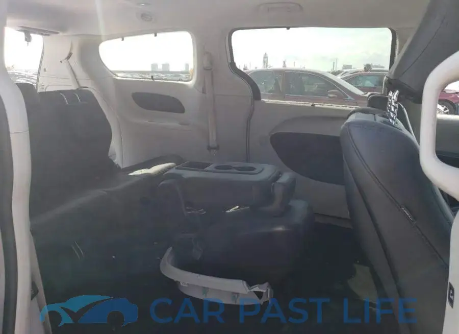 2C4RC1EG4HR530936# 11
