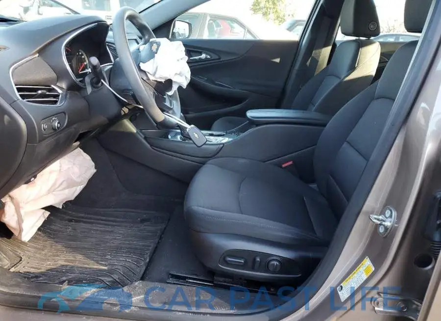1G1ZD5ST5JF126569# 7