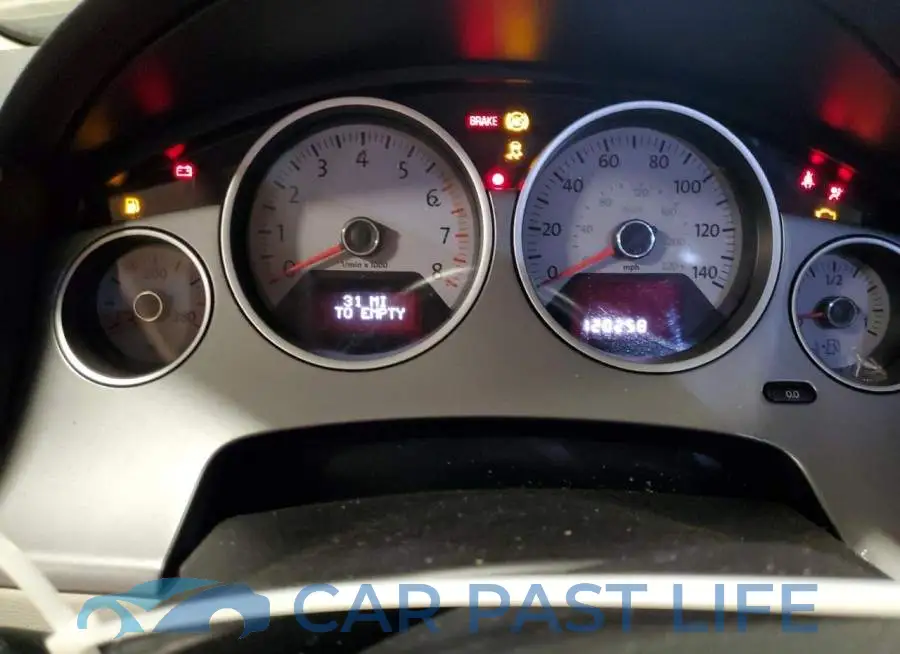2C4RVABG8ER135328# 9