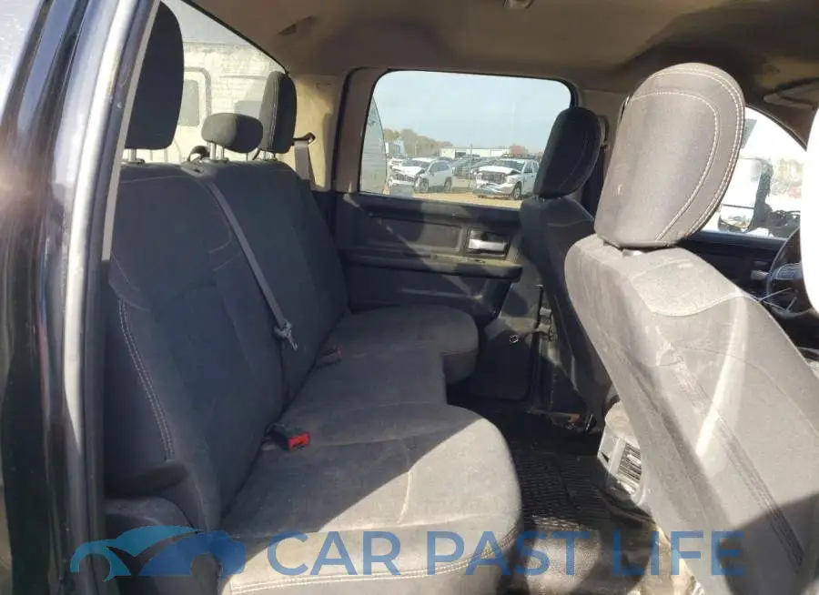 3C7WRLEL5KG700358# 11