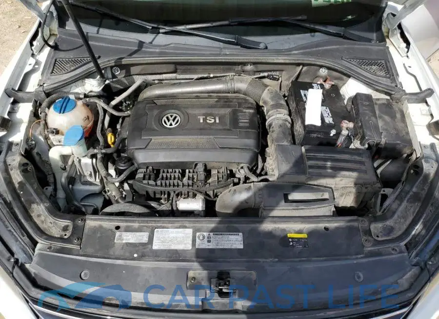 1VWBS7A37GC061047# 11