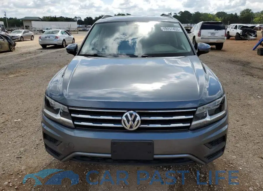3VV1B7AX4JM090353# 5