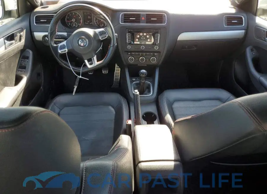 3VW5T7AJ3EM352049# 8
