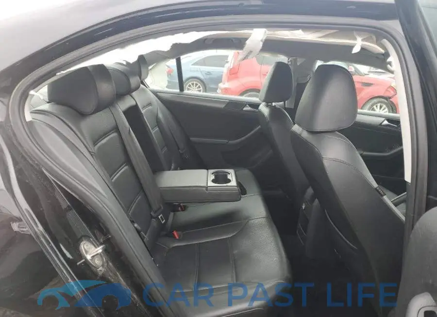 3VWLA7AJ6FM326060# 10