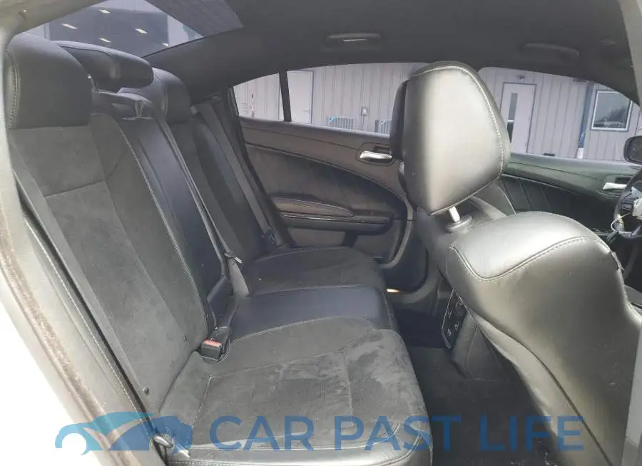 2C3CDXCT5LH223946# 10