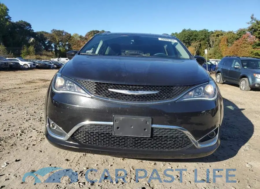 2C4RC1EG9JR125869# 5