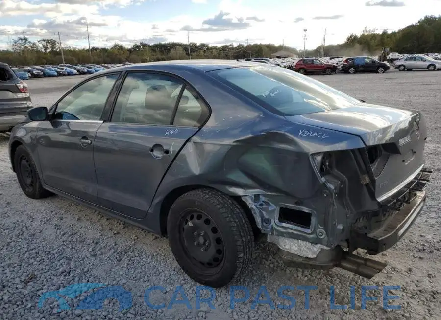 3VW2B7AJ8HM401658# 2