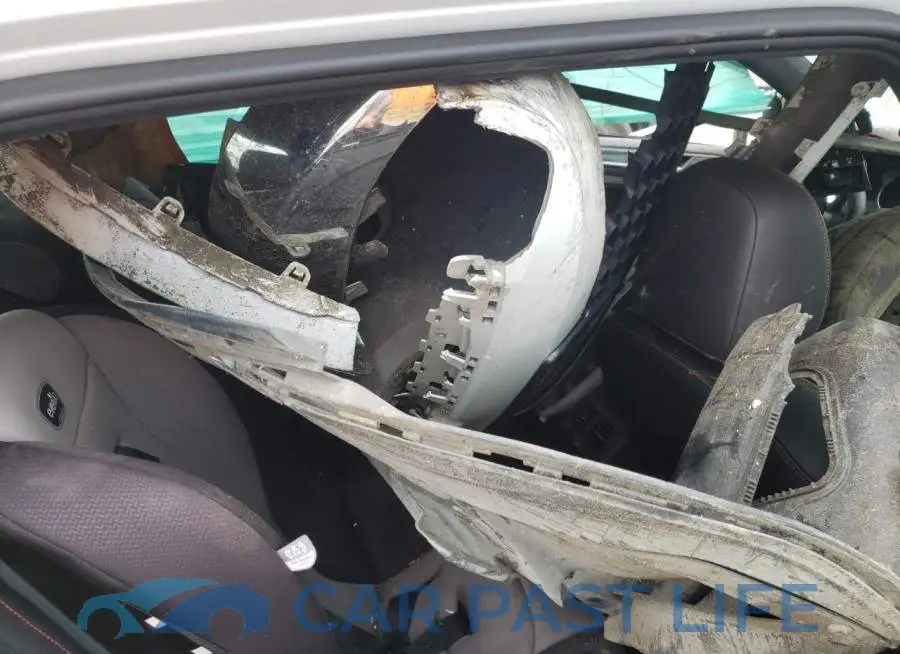 3VW5T7AU4FM015062# 12
