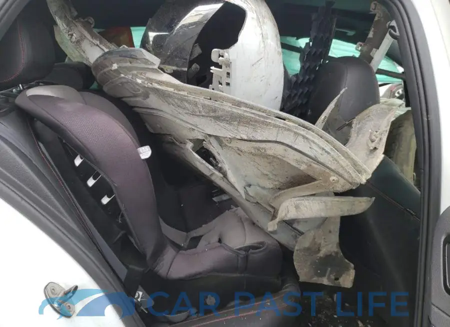 3VW5T7AU4FM015062# 10