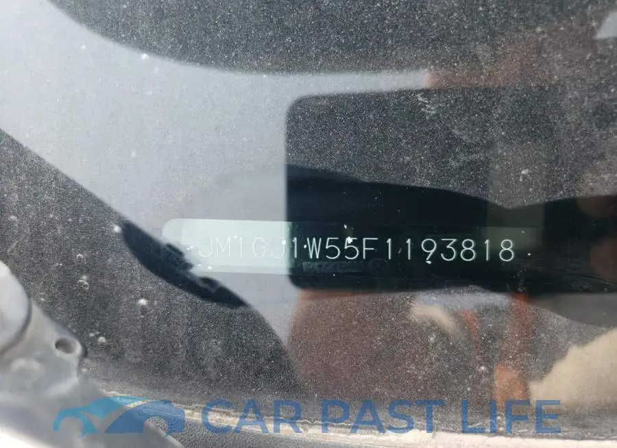 JM1GJ1W55F1193818# 12