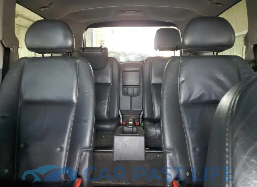 YV4952CZ0E1688577# 10