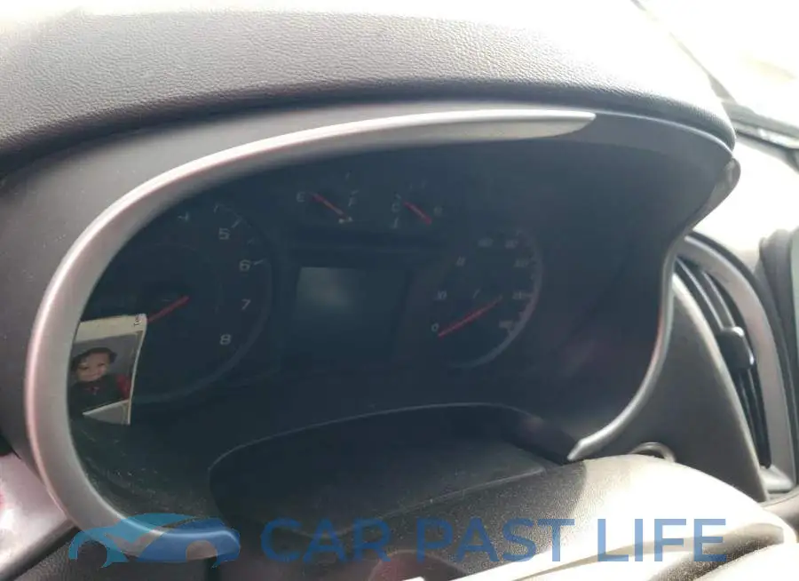 1G1ZB5ST2HF278583# 9