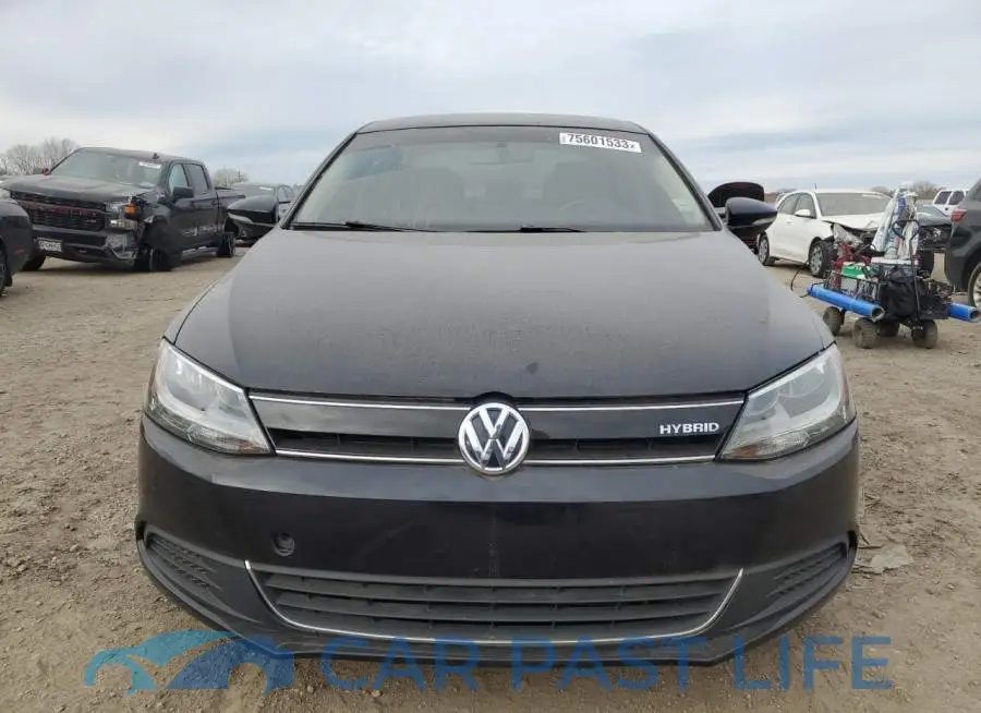 3VW637AJ4EM214217# 5