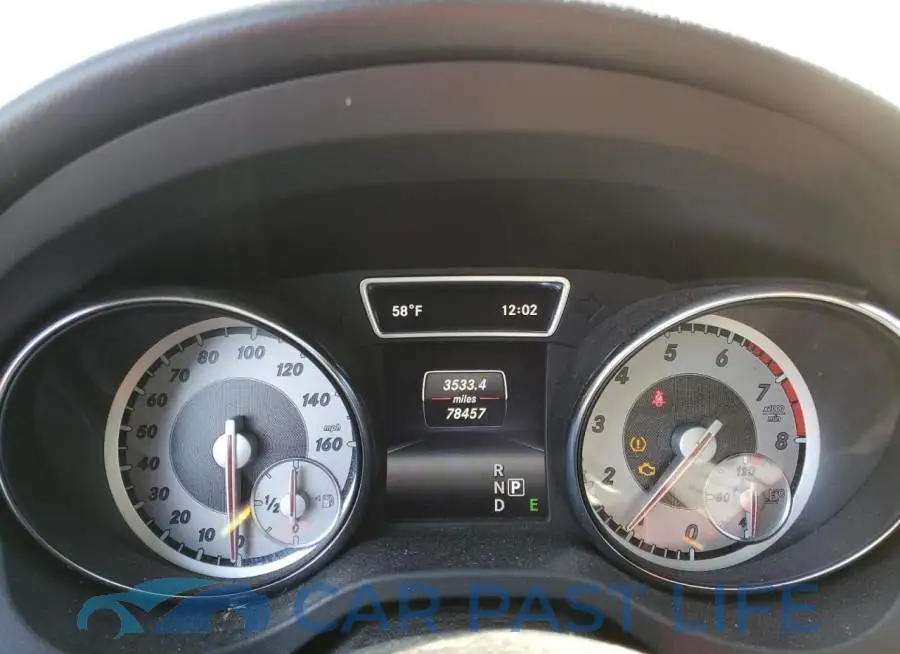 WDDSJ4EB5FN185946# 9