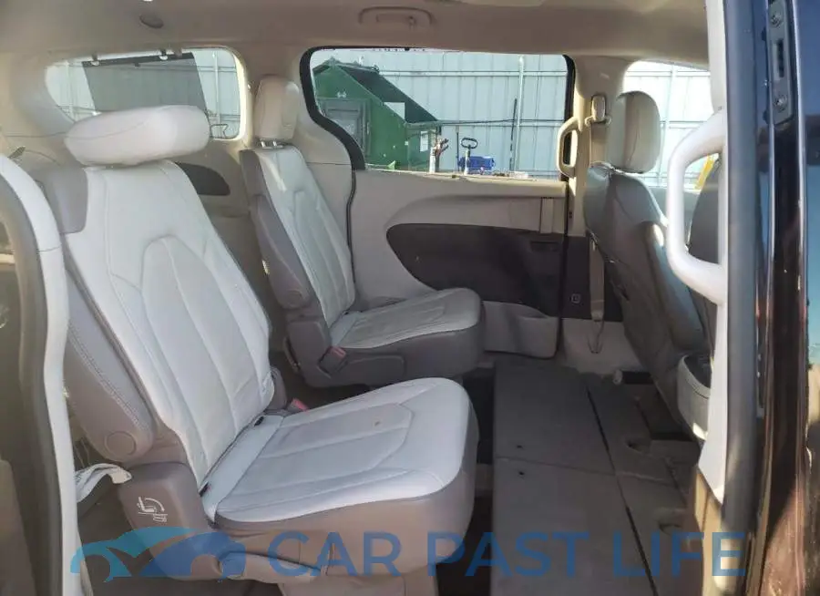 2C4RC1BG9KR668399# 11