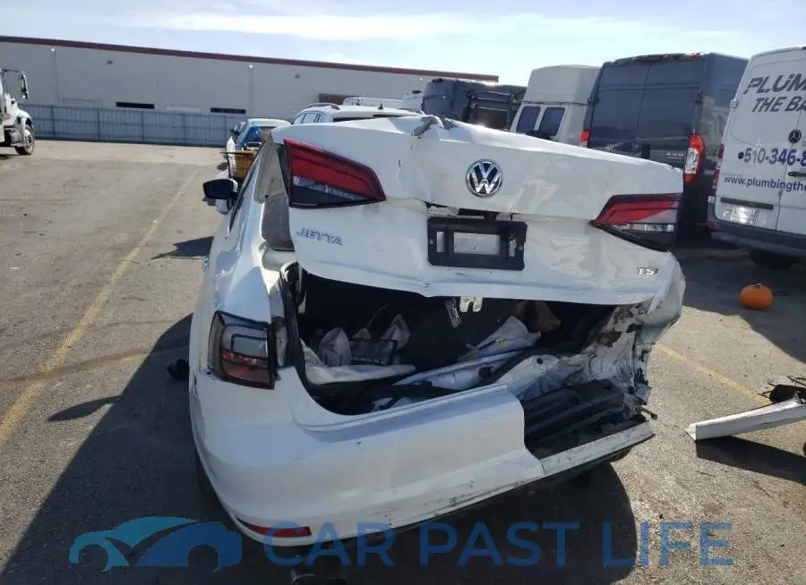 3VW2B7AJ4HM225918# 6