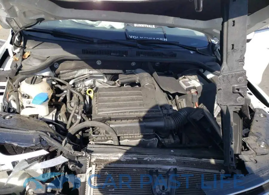 3VW2B7AJ4HM225918# 11