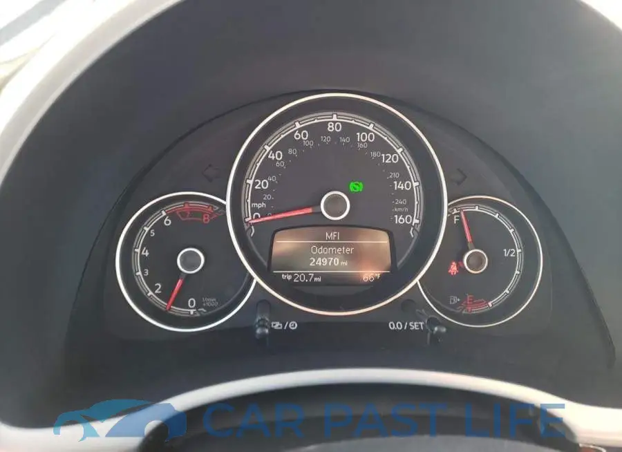3VW517AT8HM802371# 9
