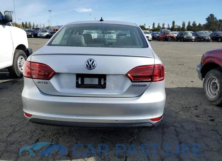 3VW637AJ7EM334562# 6
