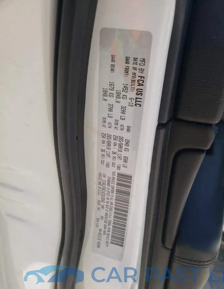 1C4RJFBG1KC815942# 12