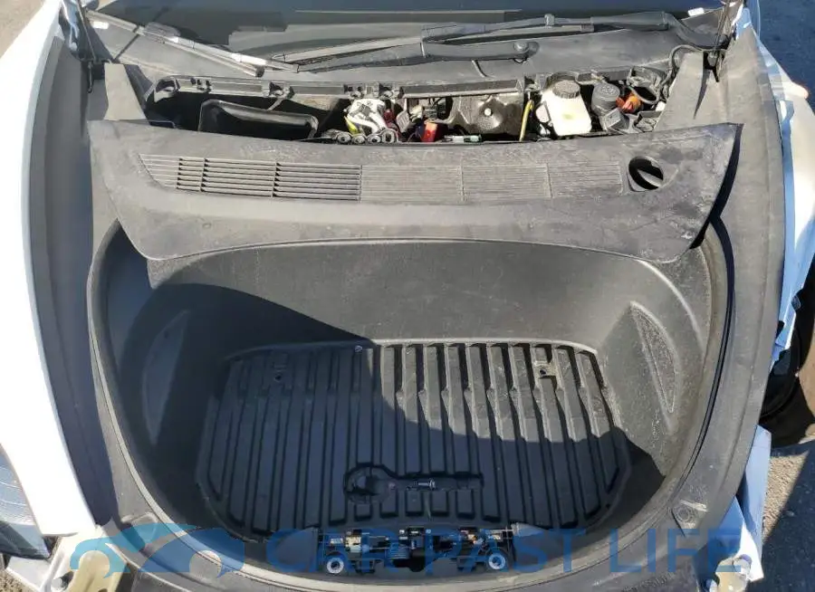 5YJ3E1EA4PF450090# 11