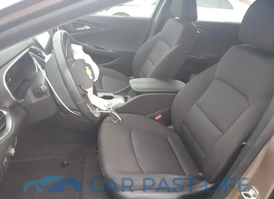 1G1ZD5ST1JF163165# 7