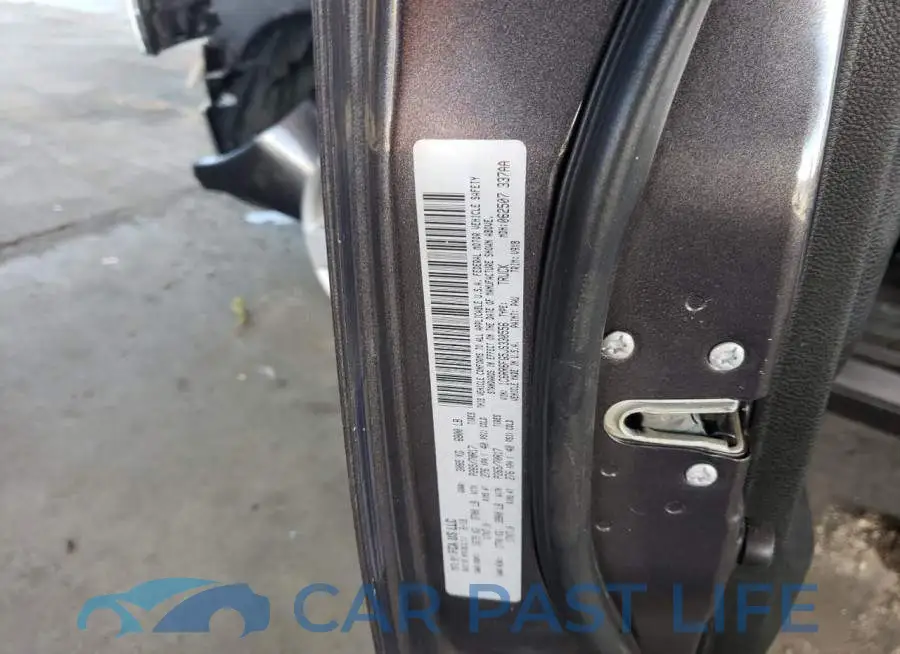 1C6RR6FG5JS330556# 12