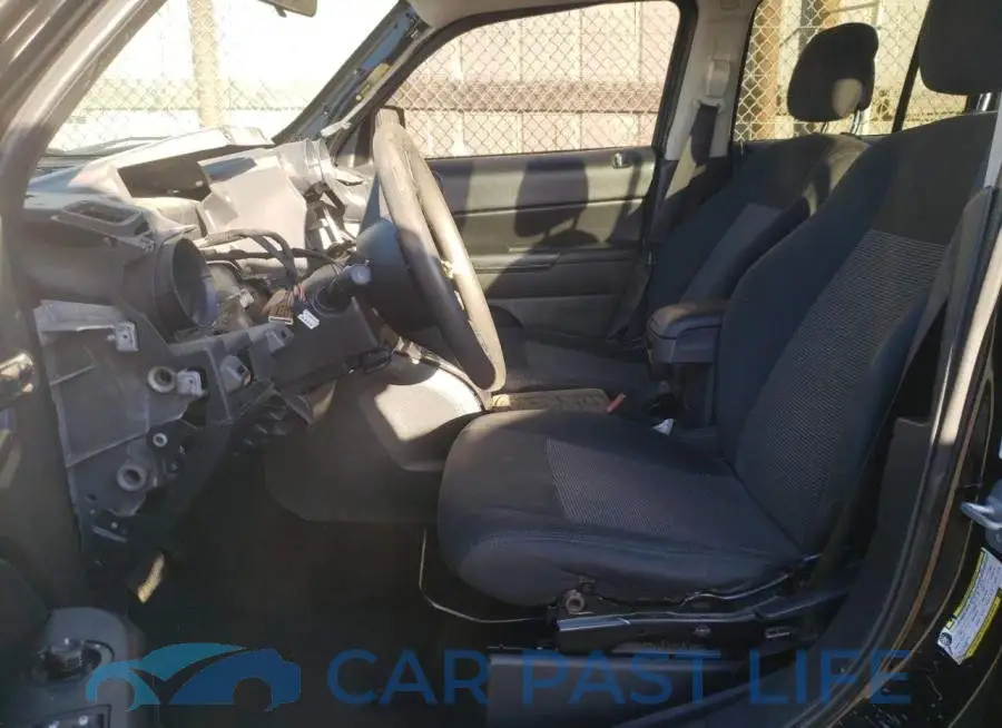 1C4NJPBA8ED602517# 7
