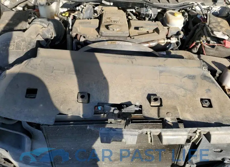 3C63RRJL9EG140977# 12