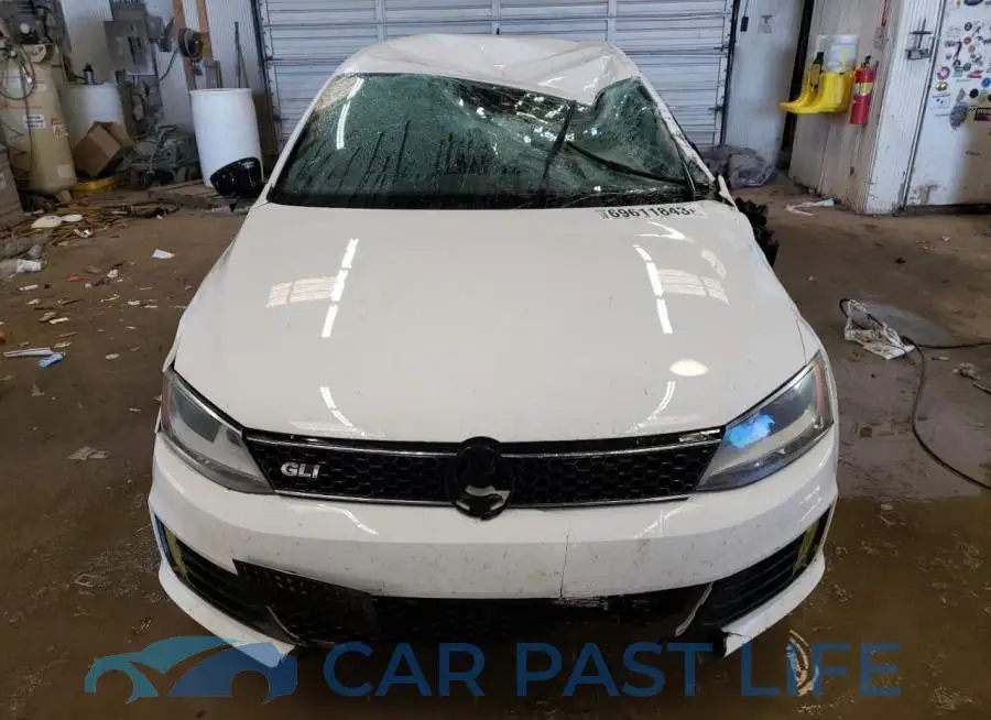 3VW4S7AJ0EM361533# 5