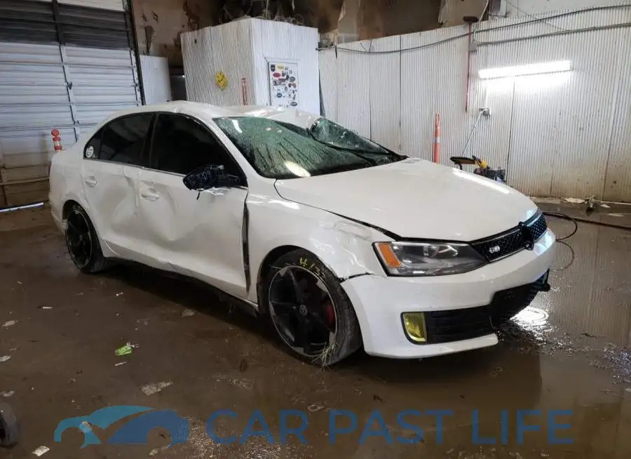 3VW4S7AJ0EM361533# 4