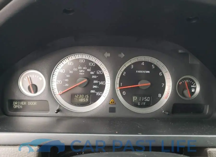 YV4952CZ6E1690107# 9