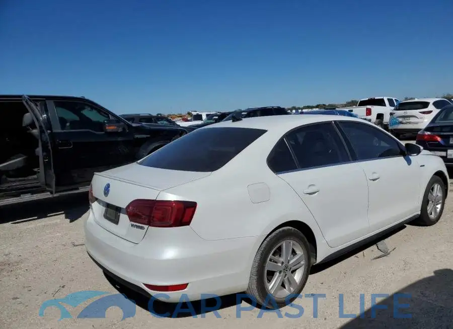 3VW637AJ8EM209103# 3