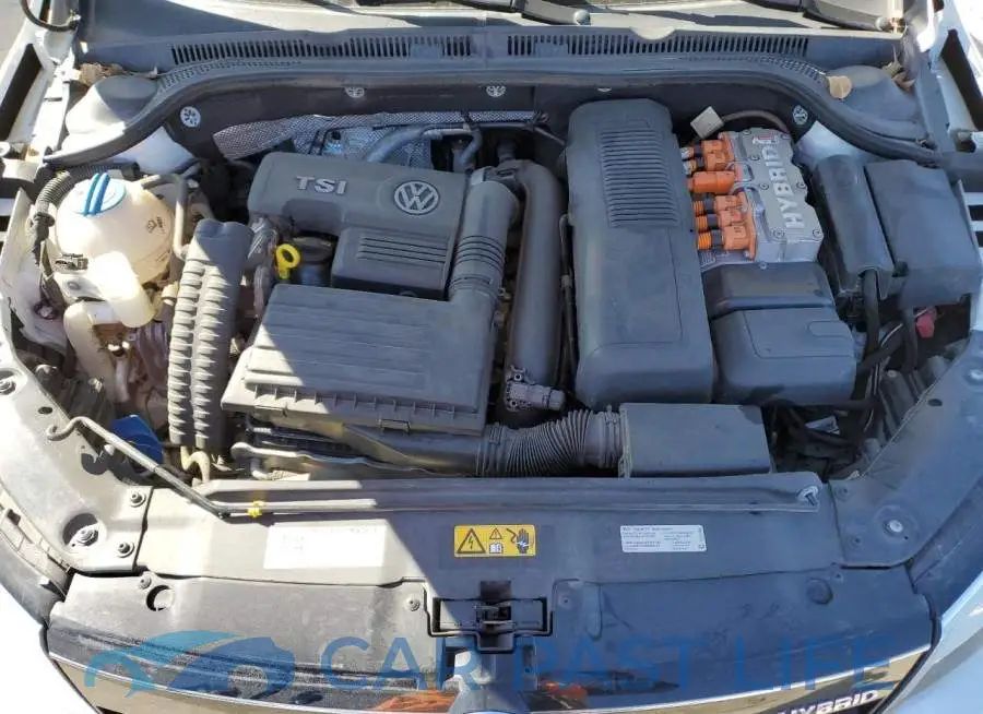 3VW637AJ8EM209103# 11