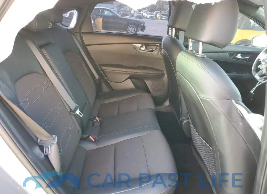 3KPF54AD6PE538465# 10