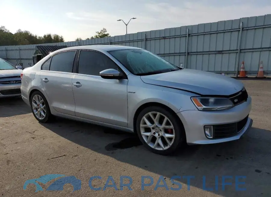3VW5T7AJ3EM263114# 4