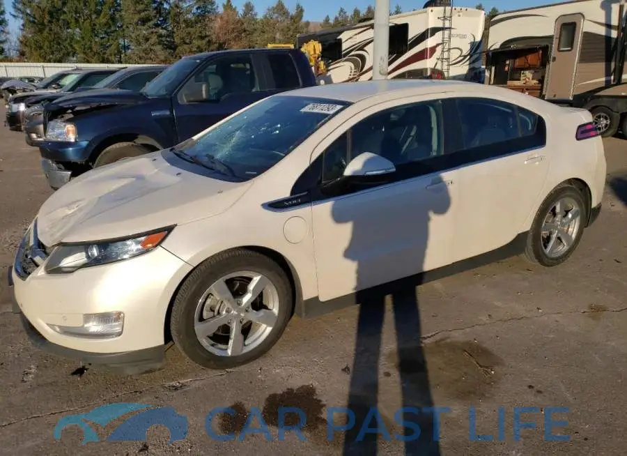 1G1RB6E41EU165032# 1