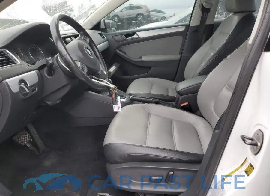 3VW637AJ3EM302269# 7