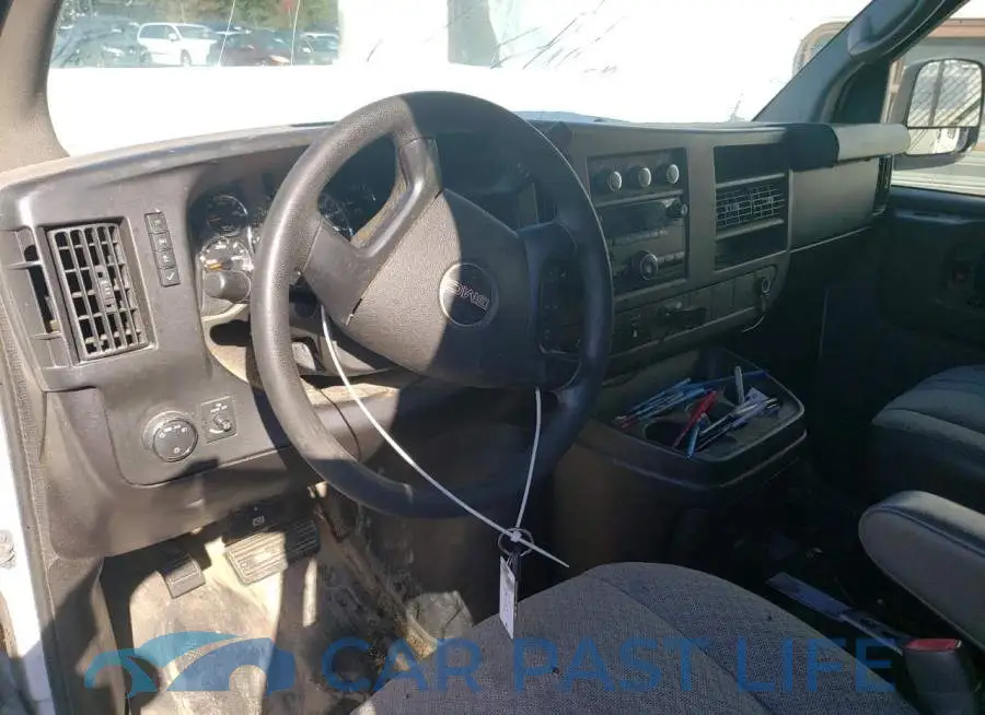 1GTW7FCA7E1905561# 8