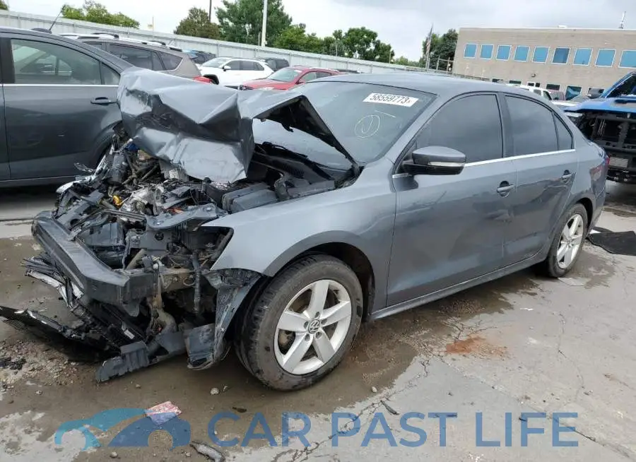 3VW3L7AJ0EM218915# 1