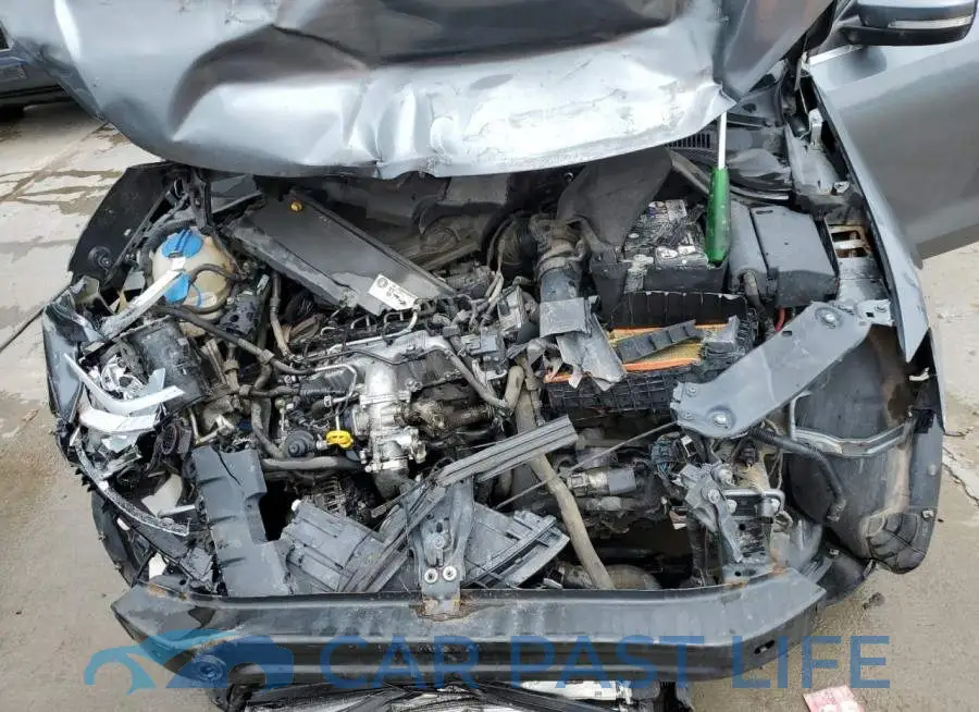 3VW3L7AJ0EM218915# 11