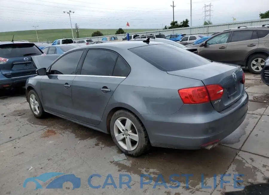 3VW3L7AJ0EM218915# 2