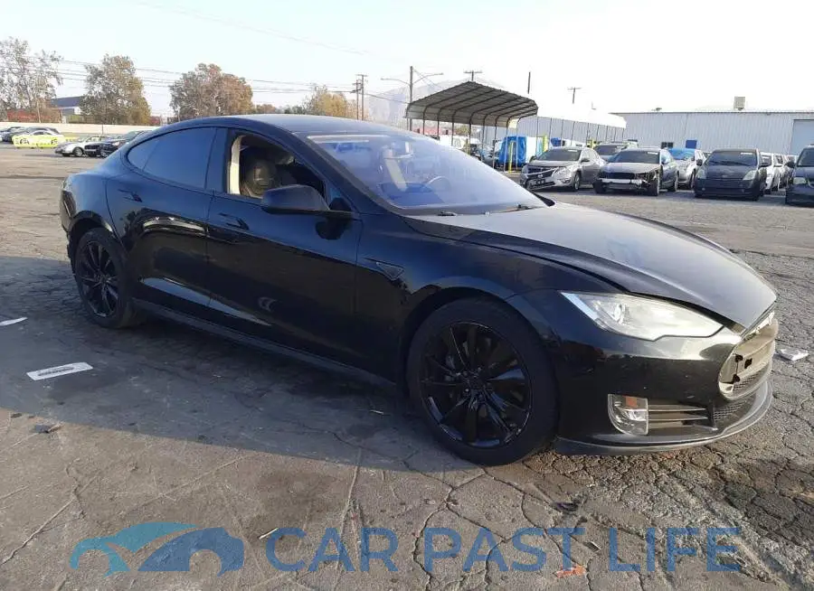5YJSA1S14EFP37972# 4