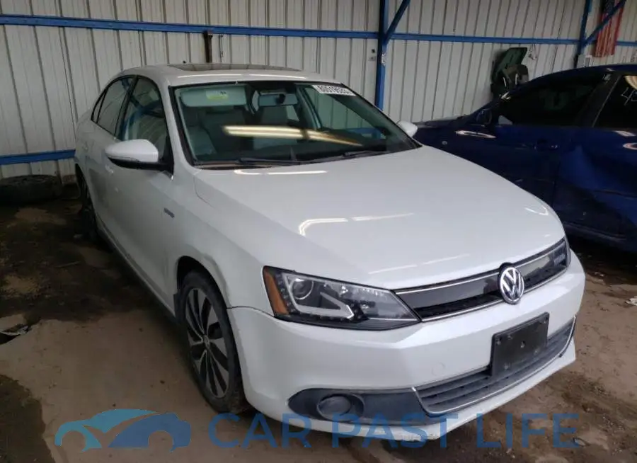 3VW637AJ4EM228893# 4