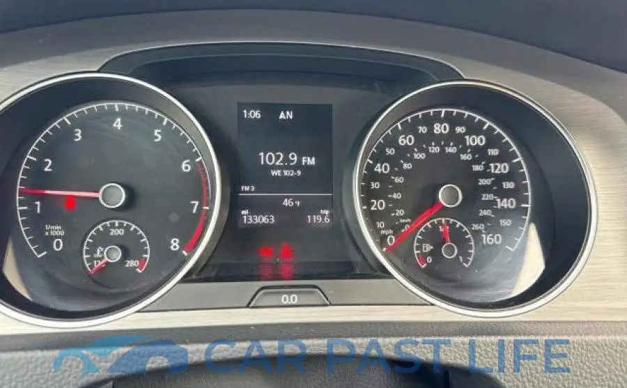 3VW817AU3FM011586# 8
