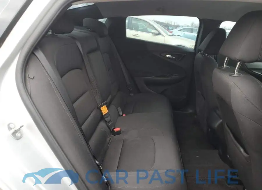 1G1ZB5ST1JF218218# 10