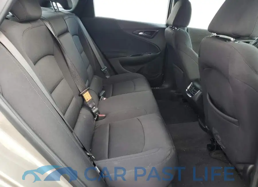 1G1ZD5ST1NF141639# 10