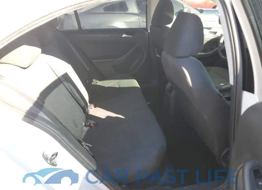 3VW2K7AJ5EM375483# 10