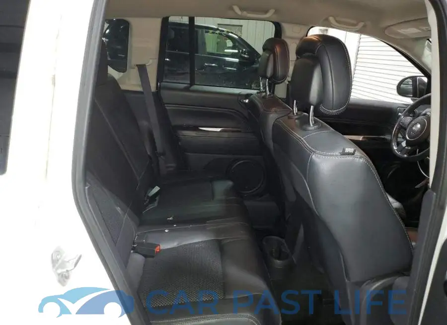 1C4NJDEB8ED521665# 11