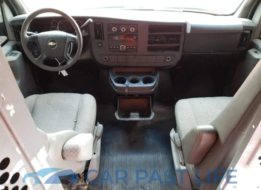 1GCSGAFX8E1100945# 8